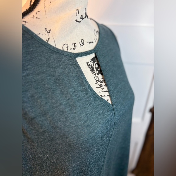 Poetsky Teal Sleeveless Top Size Large Cotton Spandex Blend Soft Tank Blouse - Picture 4 of 7